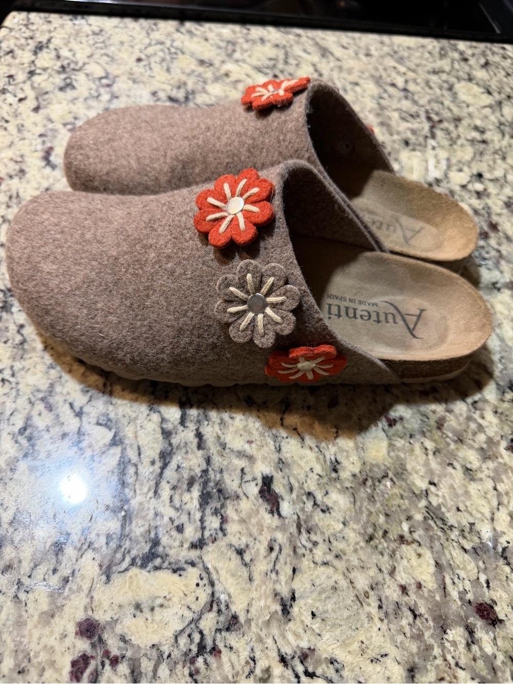 Autenti Wool  Slip-On Clogs with Floral Accents